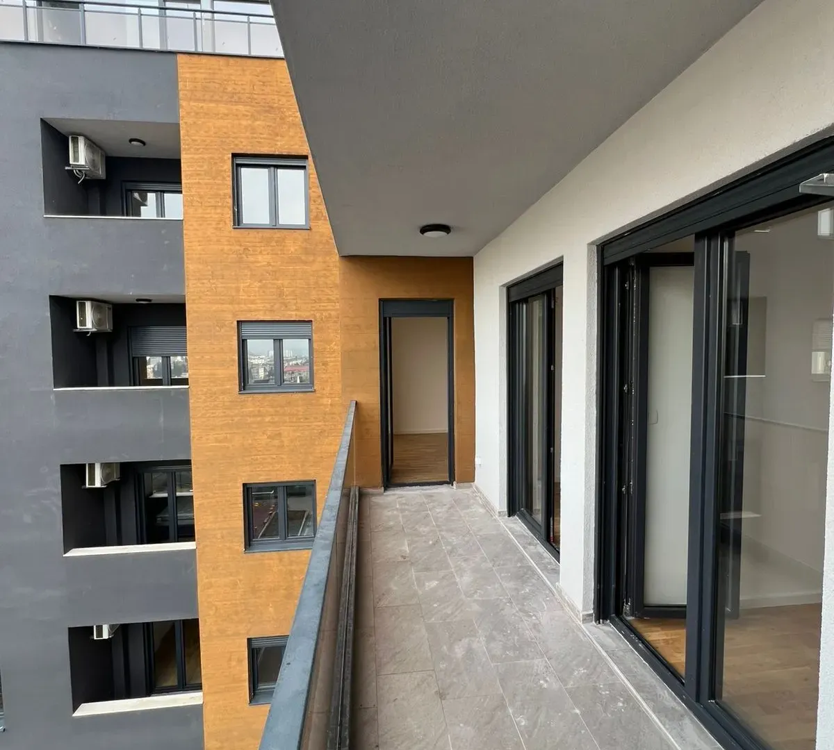 Prodaja, dvosoban stan, 65m², Stari Aerodrom, Podgorica