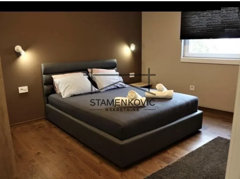 Prodaja, četvorosoban stan, 125m², Sajam, Novi Sad Sve Podlokacije