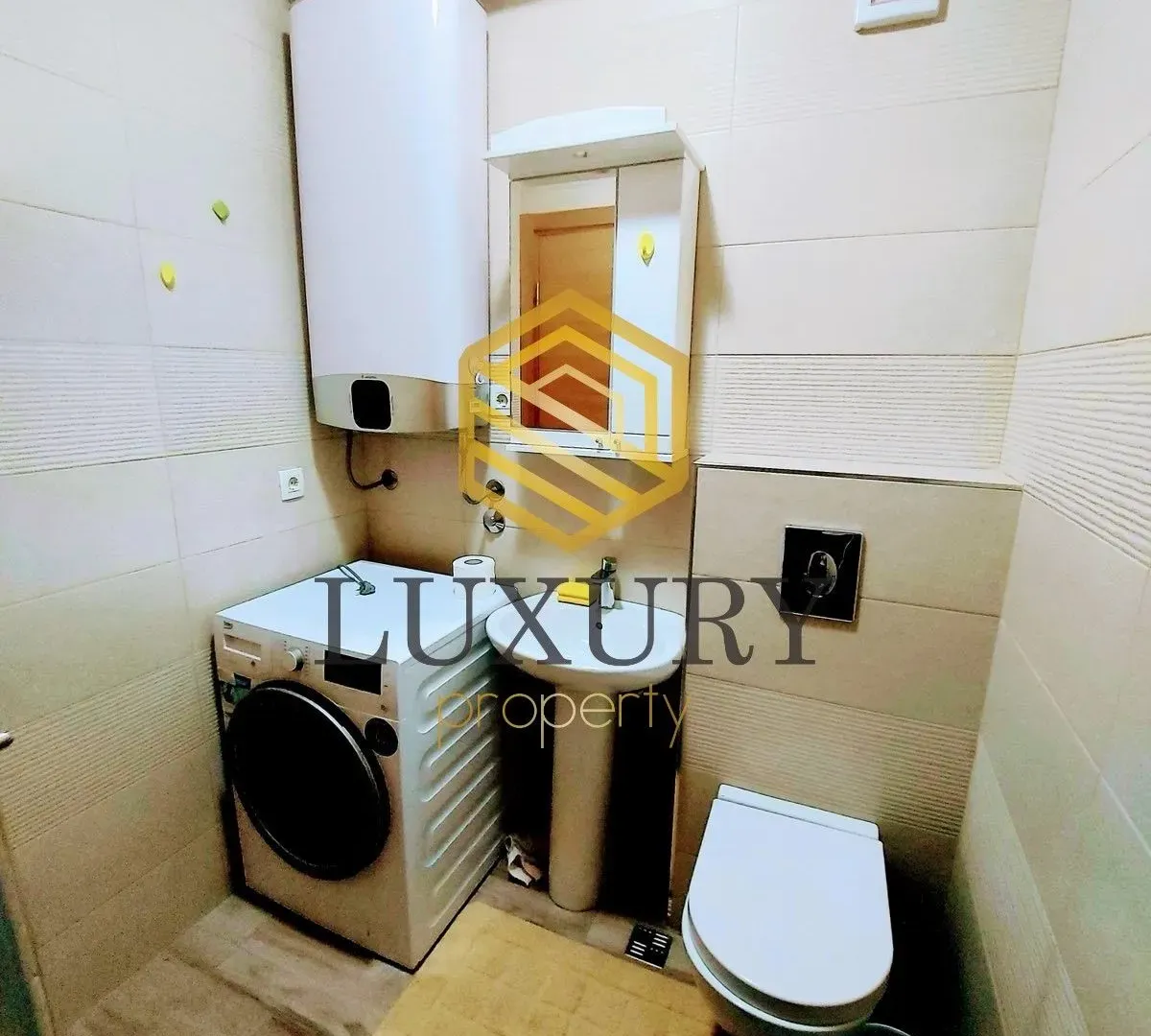 Prodaja, dvosoban stan, 65m², Ljubović, Podgorica