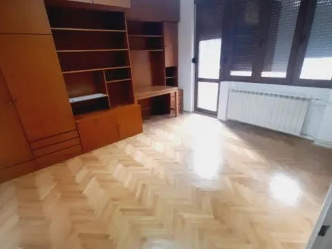 Izdavanje, kuća, 600m², Dedinje Rtv Pink, Dedinje Sve Podlokacije - image 2