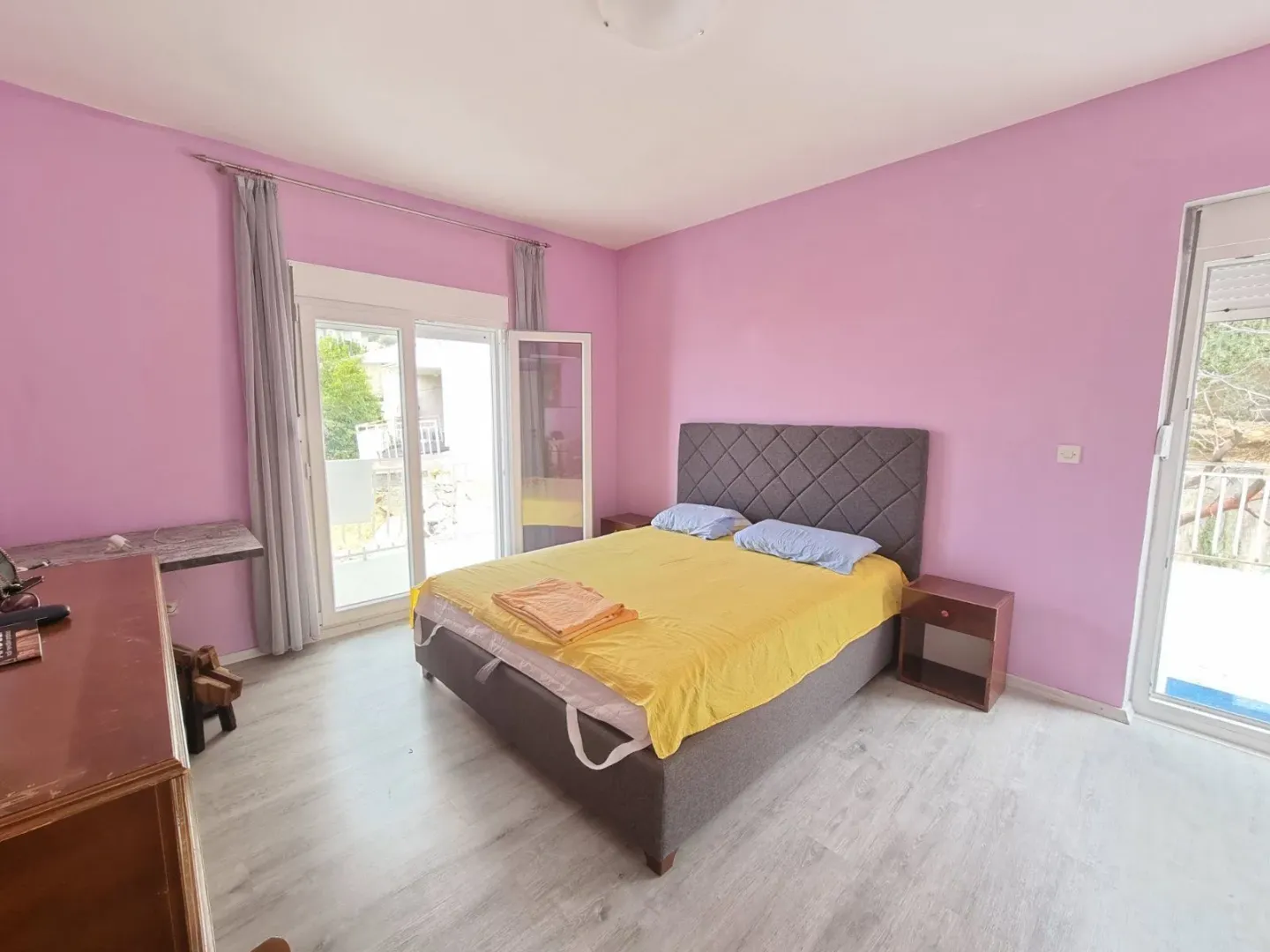 Rent, two bedroom apartment, 120m², Sveti Stefan, Budva