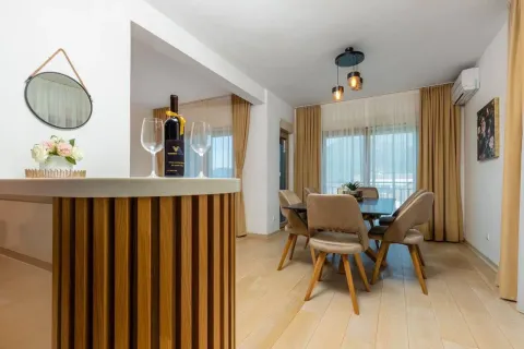 Prodaja, trosoban stan, 110m², Pržno, Budva - image 9
