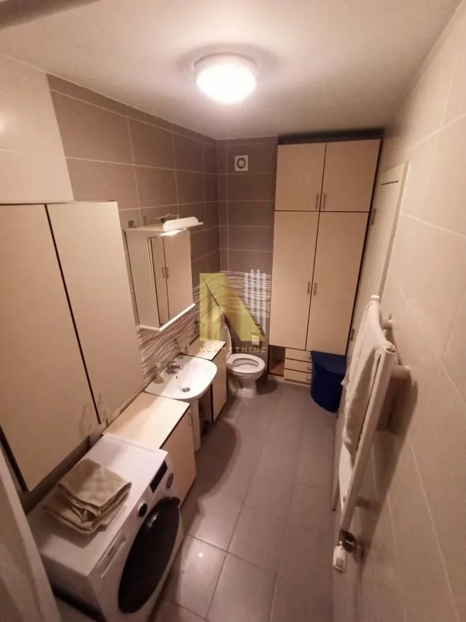Izdavanje, dvosoban stan, 50m², Sajmište, Novi Sad