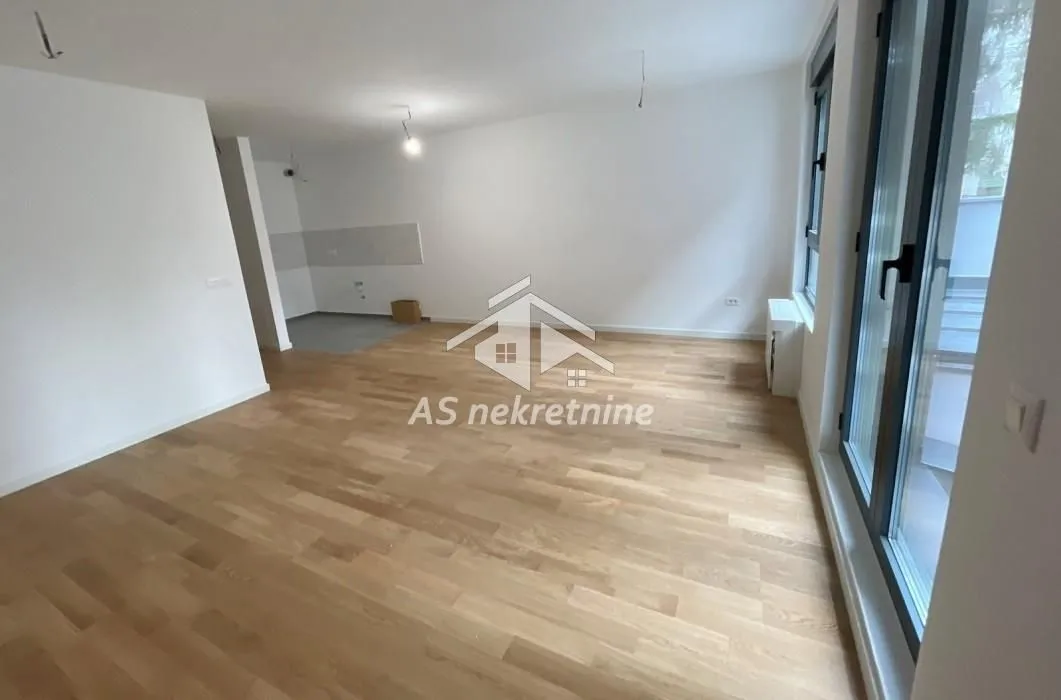 Izdavanje, dvosoban stan, 56m², Južni Bulevar, Vračar Sve Podlokacije