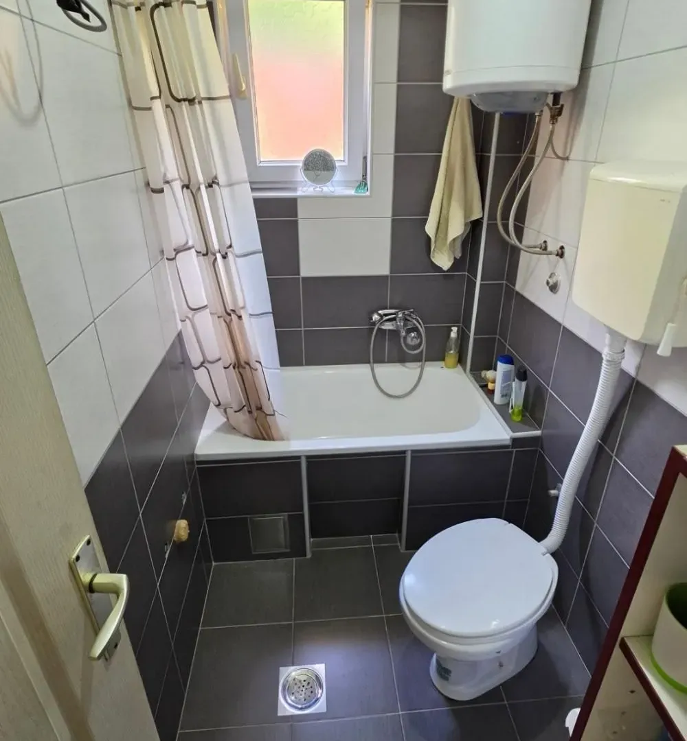 Prodaja, kuća, 453m², Zemun Sve Podlokacije, Beograd