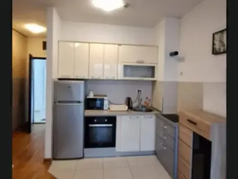 Prodaja, garsonjera, 29m², City Kvart, Podgorica - image 4