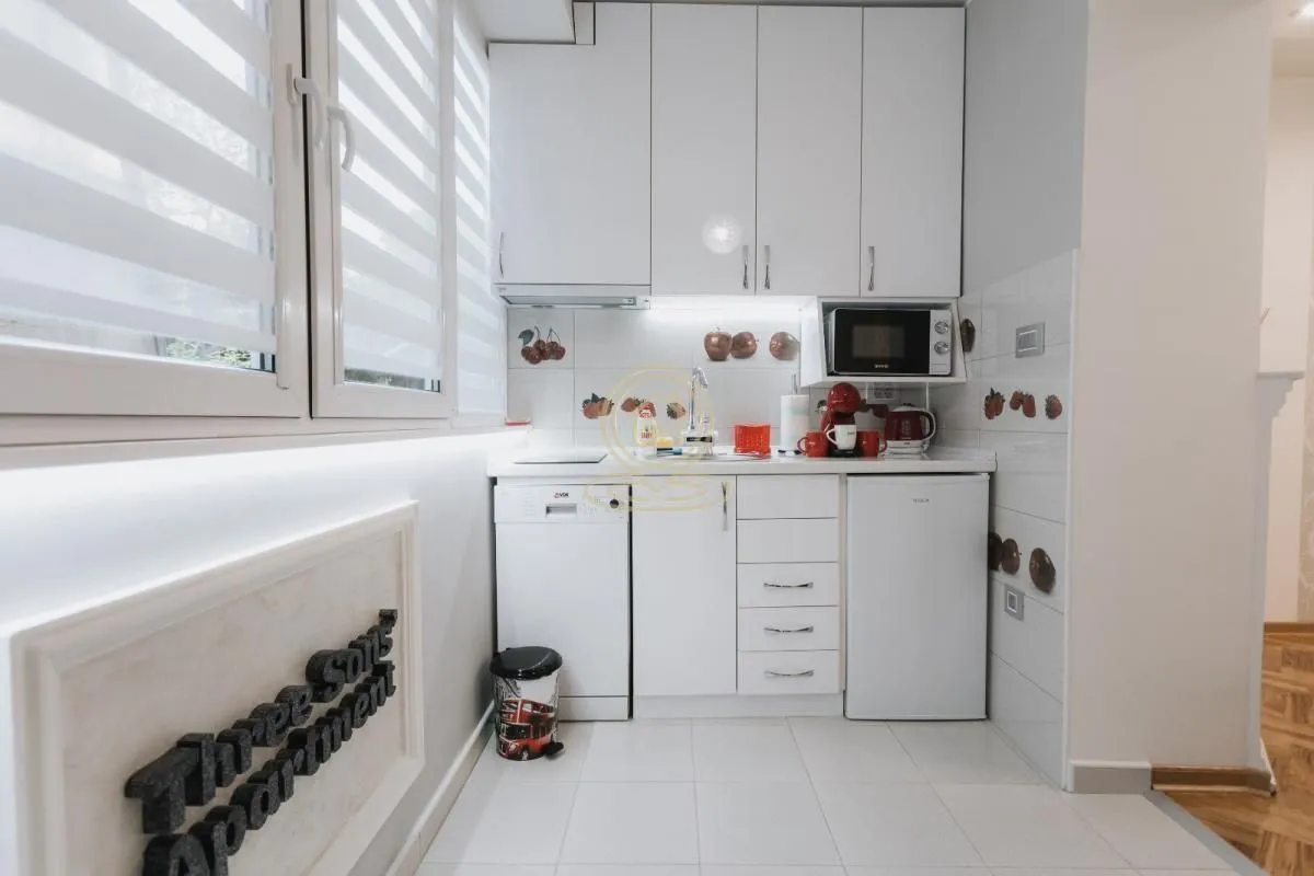 Prodaja, jednosoban stan, 38m², Centar, Novi Sad