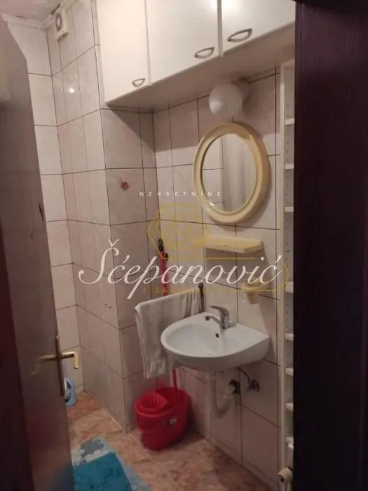 Prodaja, jednosoban stan, 32m², Sajam, Novi Sad Sve Podlokacije