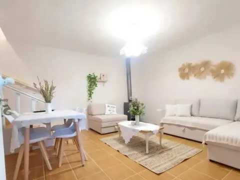 Prodaja, ugostiteljski objekat, 420m², Cetinje, Crna Gora - image 6