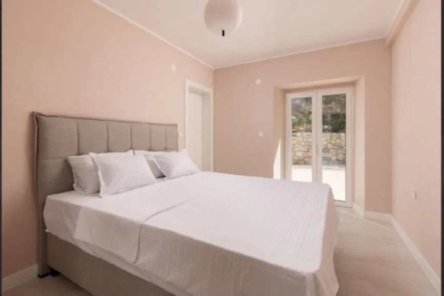Rent, house, 200m², Brajići, Budva
