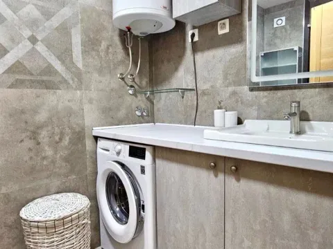 Rent, one bedroom apartment, 45m², Pobrežje, Podgorica - image 9