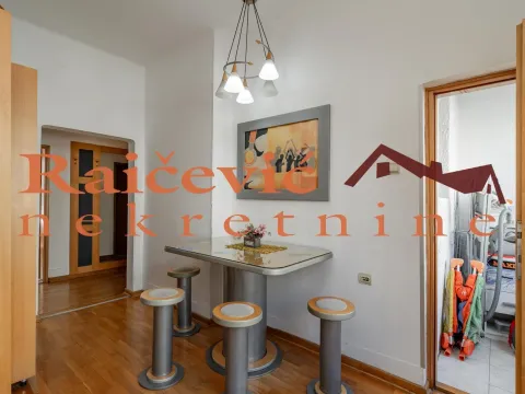 Prodaja, jednosoban stan, 40m², Centar, Stara Pazova - image 13