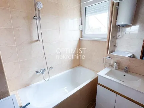 Rent, two bedroom apartment, 59m², Južni Bulevar, Vračar Sve Podlokacije - image 10