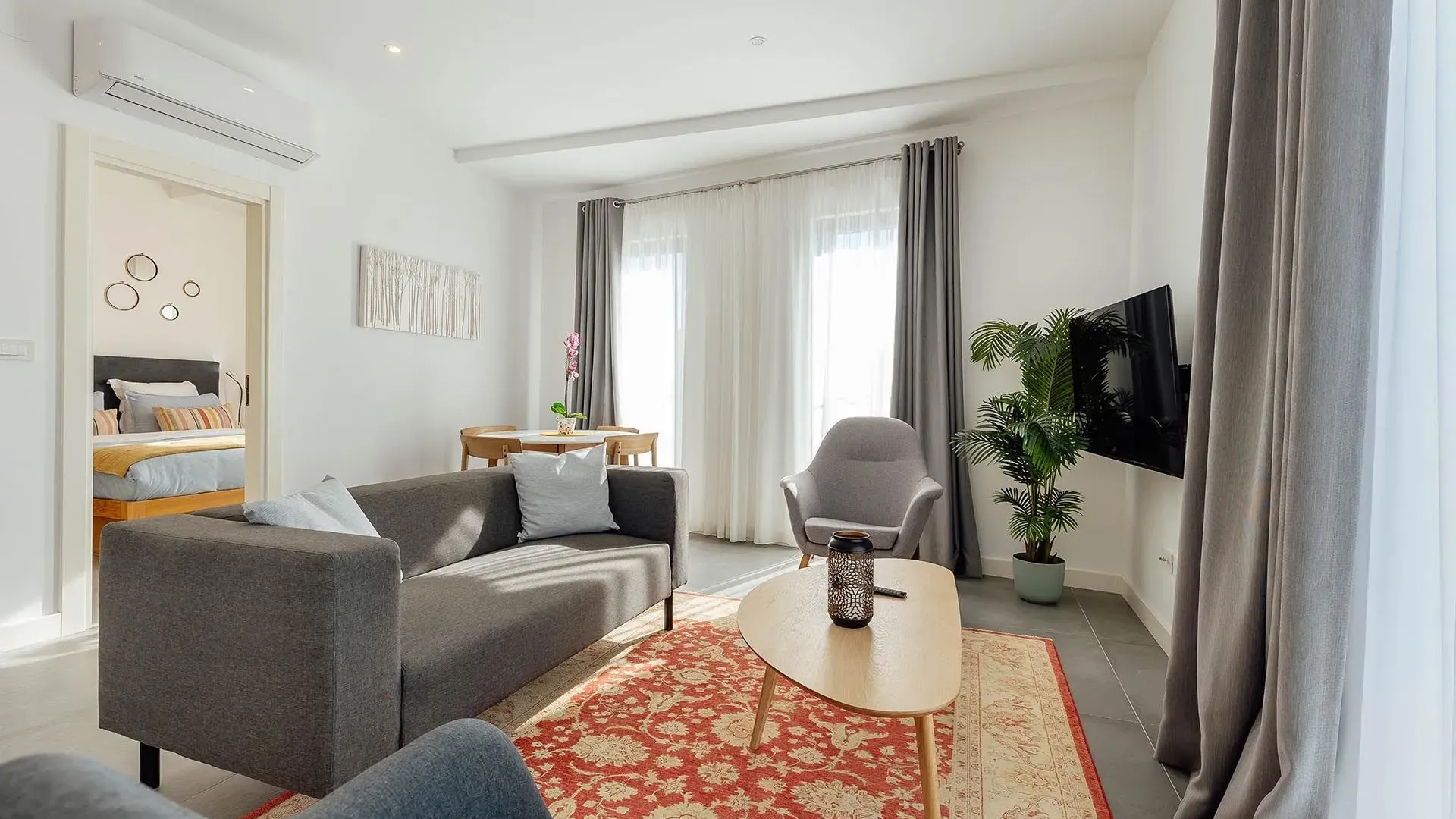 Izdavanje, jednosoban stan, 54m², Donja Lastva, Tivat