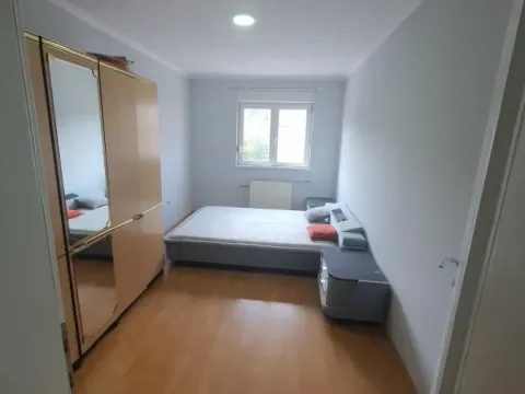 Izdavanje, dvosoban stan, 61m², Centar, Jagodina - image 2