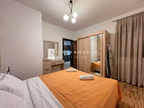 Izdavanje, jednosoban stan, 52m², Savina, Herceg Novi - image 7