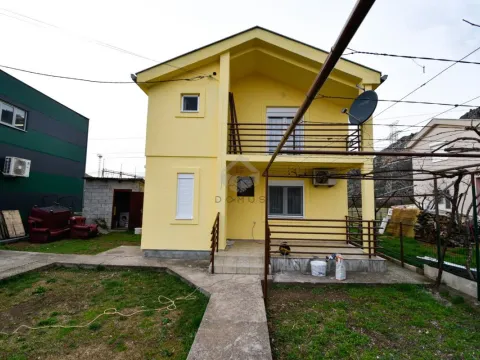 Izdavanje, kuća, 105m2, Tološi, Podgorica Izdavanje, kuća, 105m2, Tološi, Podgorica