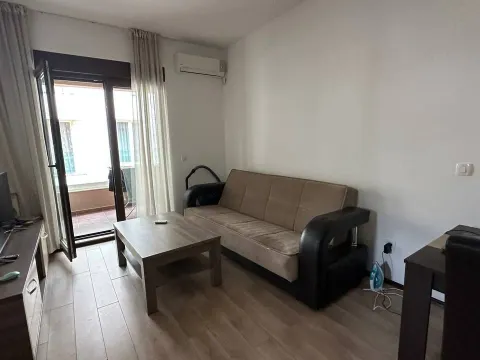 Prodaja, jednosoban stan, 38m², Centar, Budva - image 4