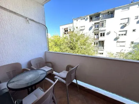 Izdavanje, dvosoban stan, 65m², Preko Morače, Podgorica - image 10
