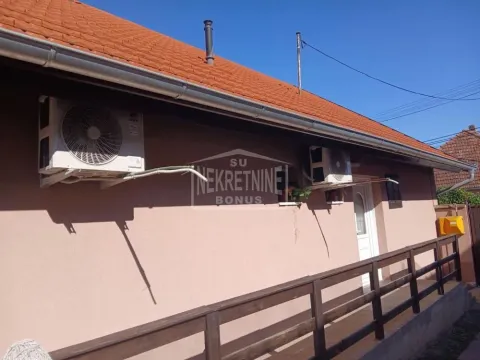 Sale, house, 209m², Bajnat, Subotica