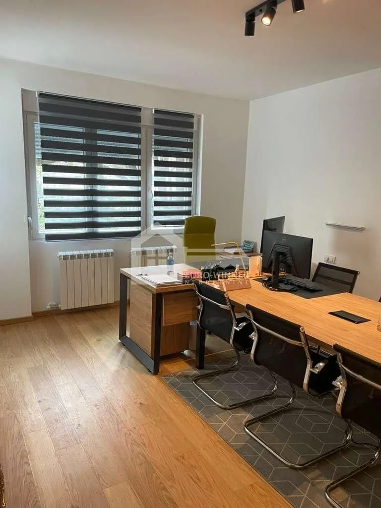 Izdavanje, trosoban stan, 63m², Palilula Sve Podlokacije, Beograd