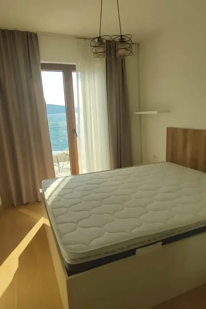 Rent, apartment, 70m², Tivat, Crna Gora
