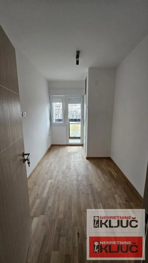 Prodaja, dvosoban stan, 59m², Sajmište, Novi Sad