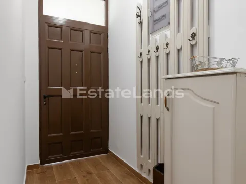 Rent, one bedroom apartment, 75m², Seljanovo, Tivat - image 11