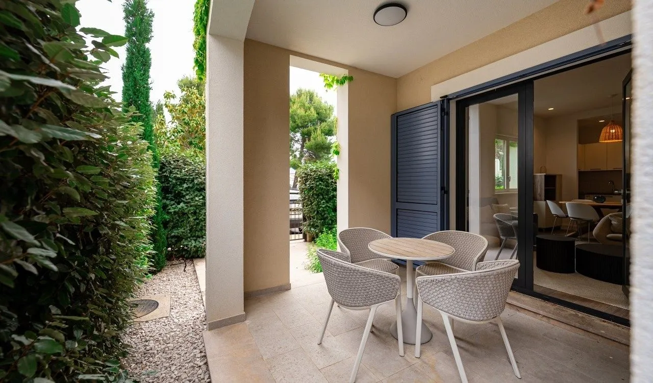 Prodaja, jednosoban stan, 87m², Luštica Bay, Tivat