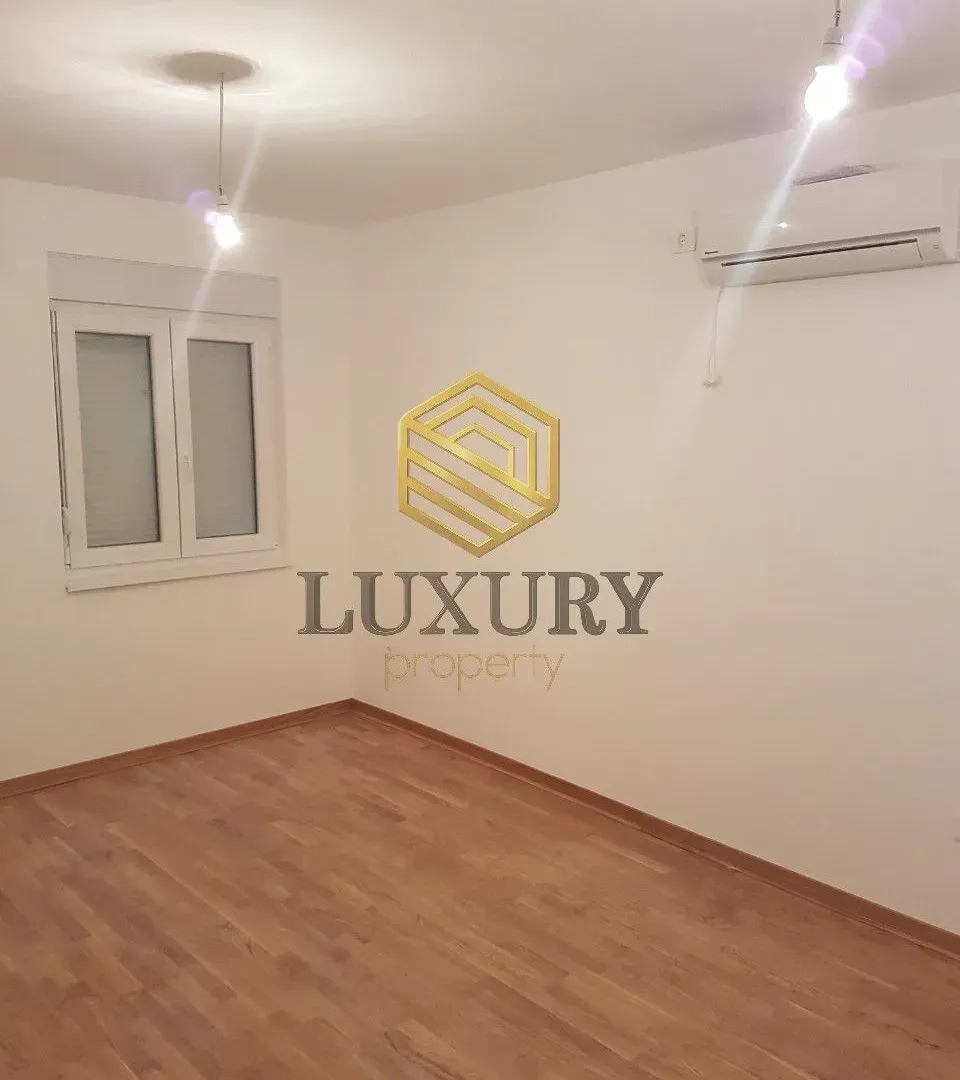 Izdavanje, jednosoban stan, 43m², City Kej, Podgorica