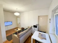 Izdavanje, dvosoban stan, 50m², Preko Morače, Podgorica - image 4