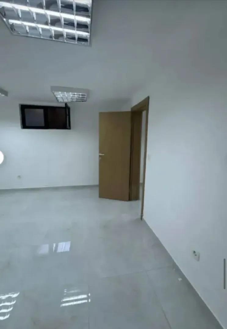 Sale, office space, 64m², Lepa Kata, Podgorica