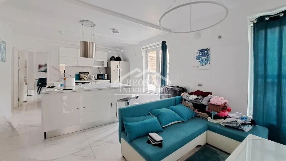 Prodaja, četvorosoban stan, 119m², Stari Grad, Beograd