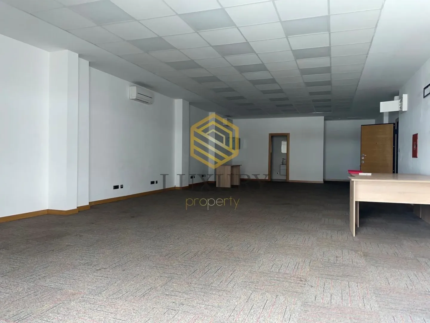 Rent, office space, 110m², Kod Capital Plaze, Podgorica