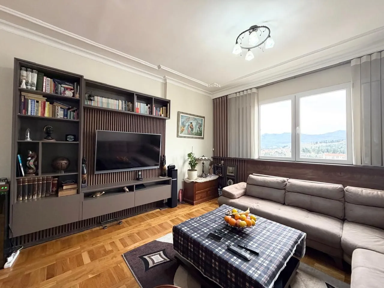 Prodaja, trosoban stan, 126m², Malo Brdo, Podgorica