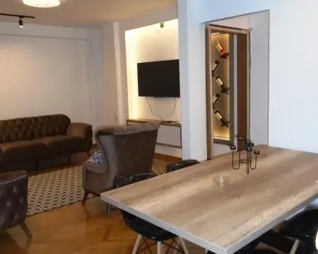 Izdavanje, dvosoban stan, 75m², Centar, Niš - image 4