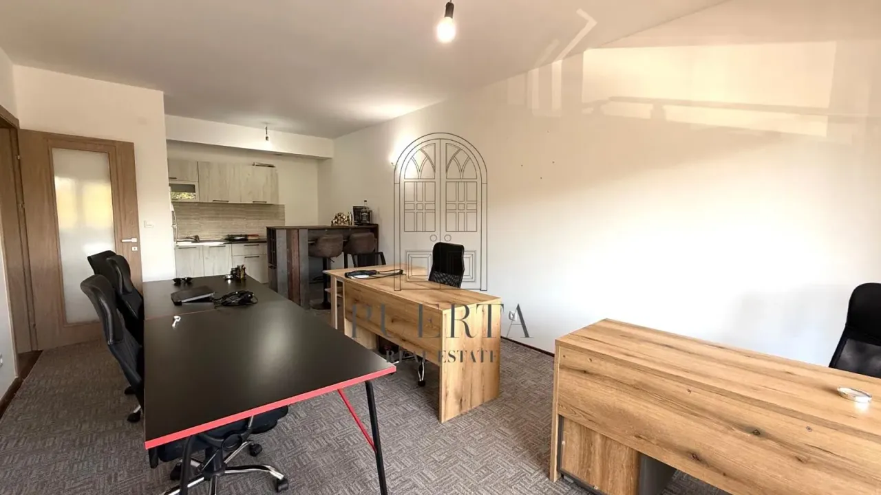 Rent, office space, 69m², Master Kvart, Podgorica