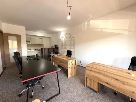 Rent, office space, 69m², Master Kvart, Podgorica - image 1