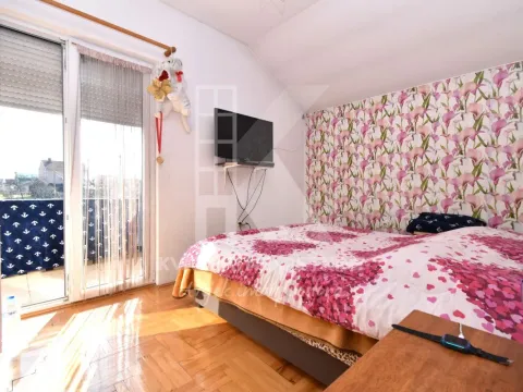 Izdavanje, kuća, 500m², Tološi, Podgorica - image 14