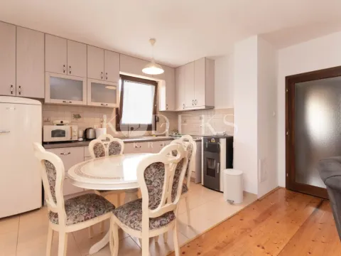 Izdavanje, kuća, 77m², Pričelje, Podgorica - image 5