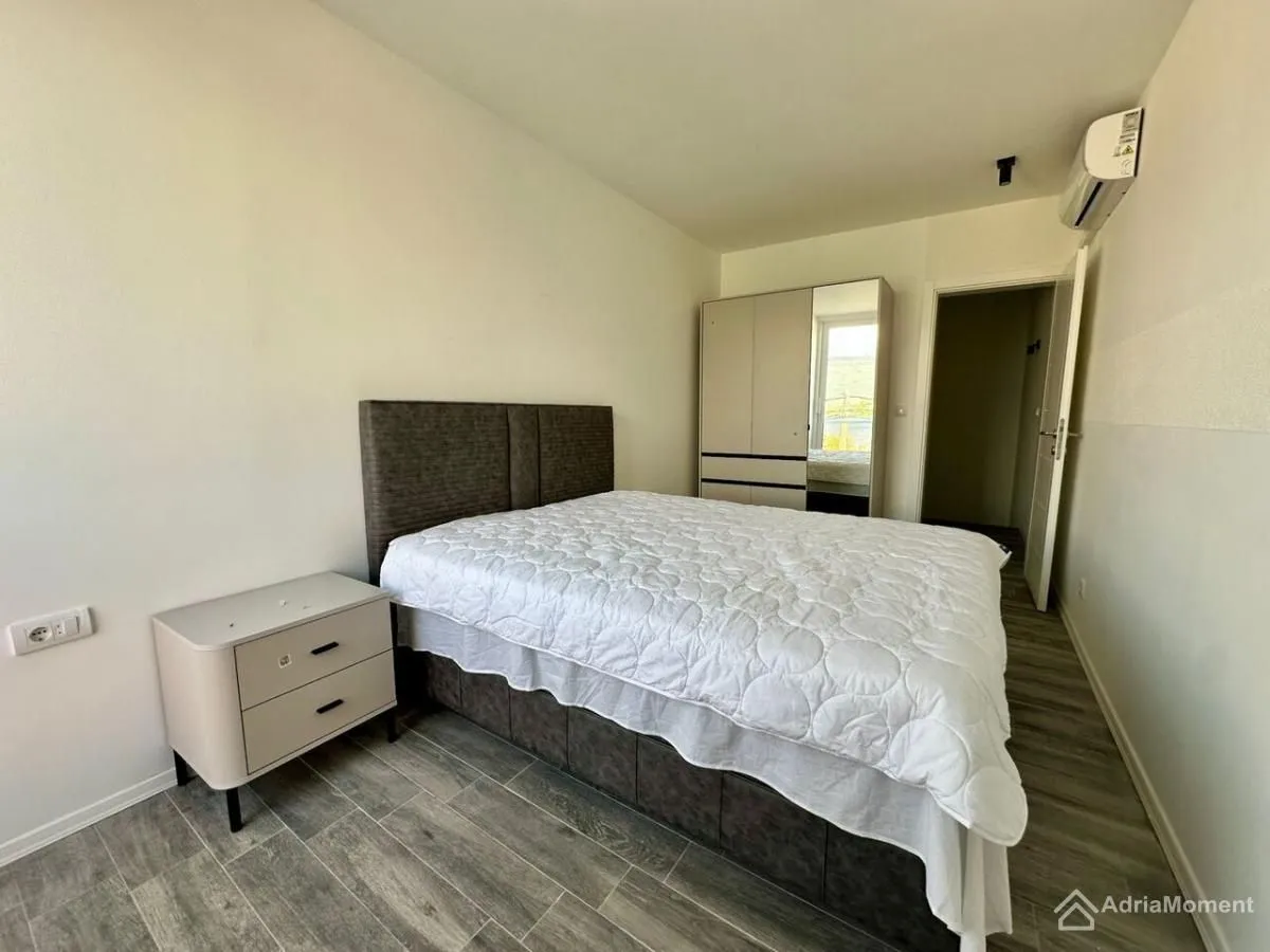 Prodaja, dvosoban stan, 85m², Đuraševići, Tivat