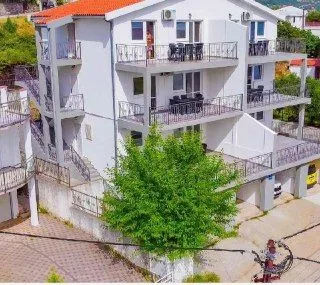 Izdavanje, dvosoban stan, Šušanj, Bar