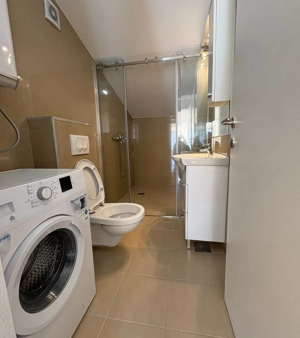 Sale, three bedroom apartment, 171m², Petrovac, Budva