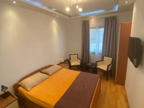 Izdavanje, jednosoban stan, 75m², Bečići, Budva - image 11
