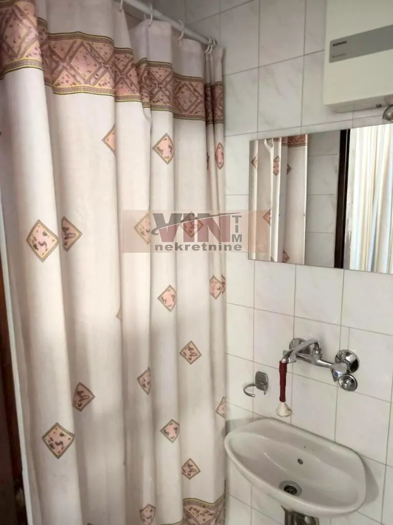 Rent, office space, 60m², Karaburma, Palilula Sve Podlokacije