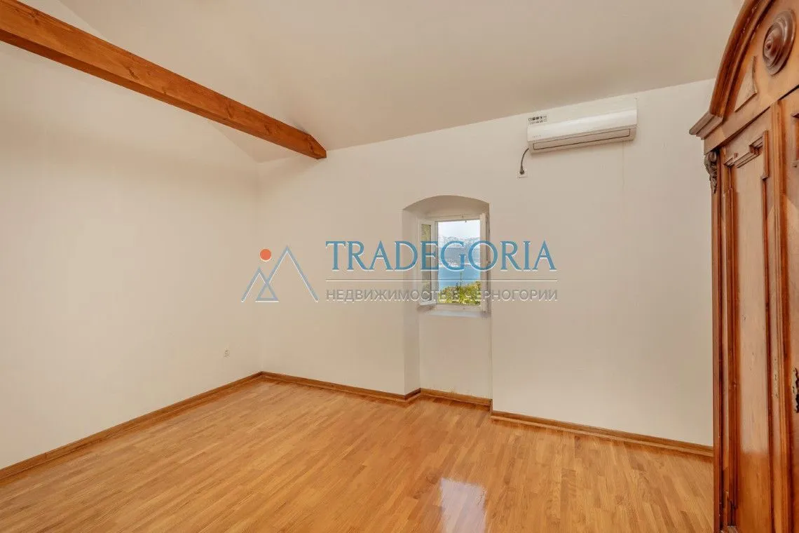 Prodaja, kuća, 176m², Krimovica, Kotor