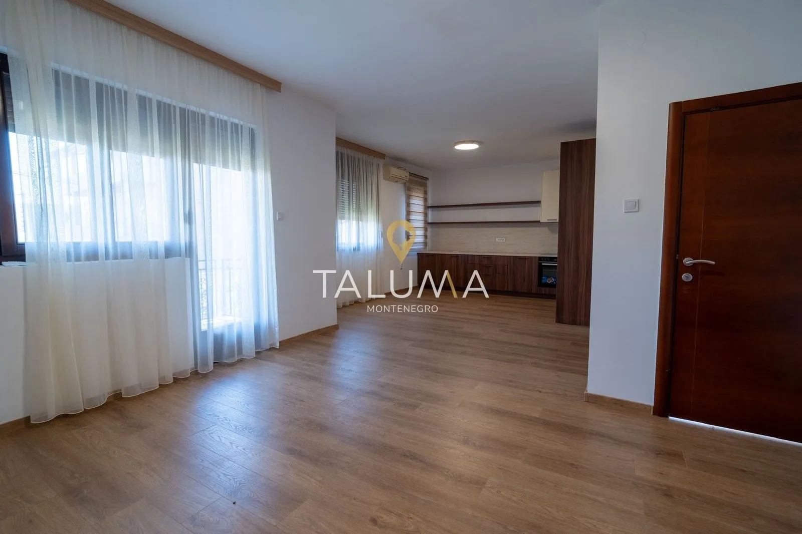 Izdavanje, trosoban stan, 110m², City Kvart, Podgorica