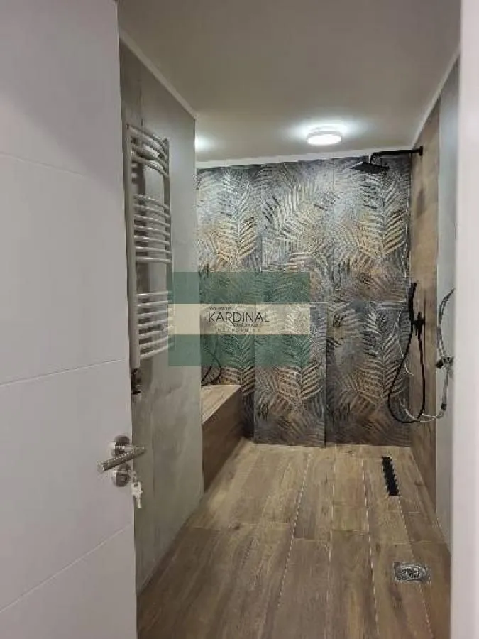 Prodaja, četvorosoban stan, 144m², Liman 3, Novi Sad Sve Podlokacije