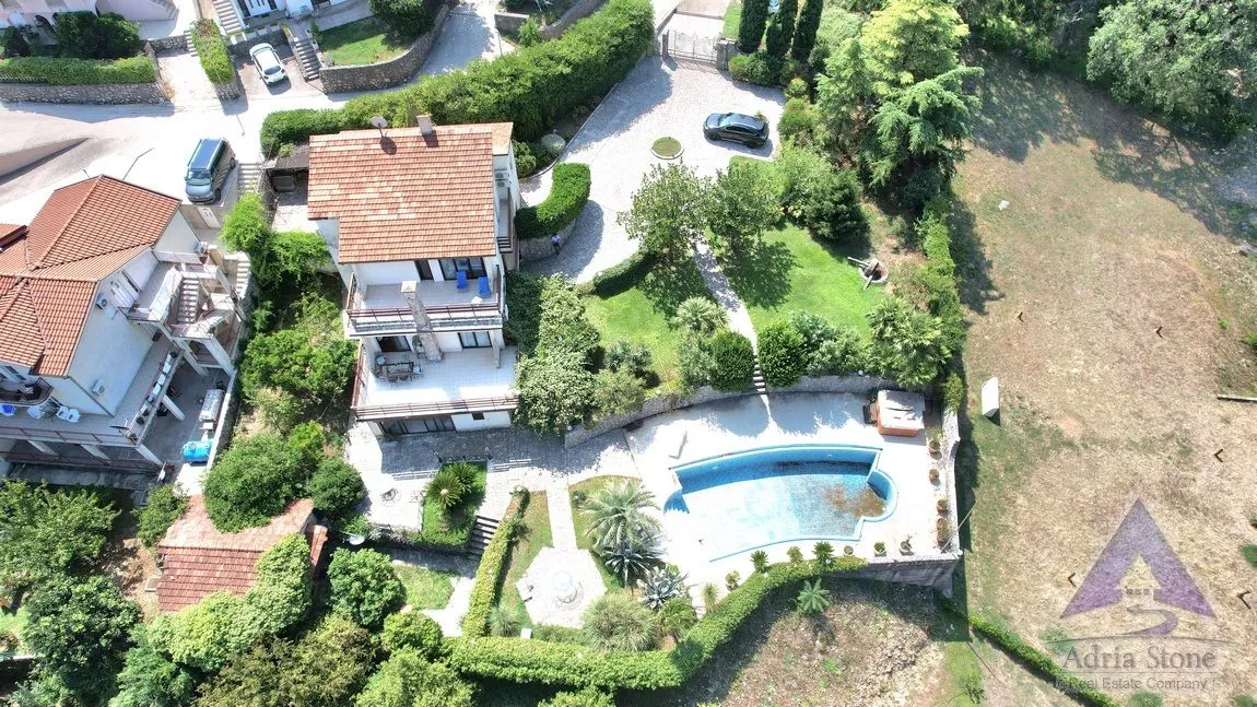 Prodaja, kuća, 1500m², Škaljari, Kotor