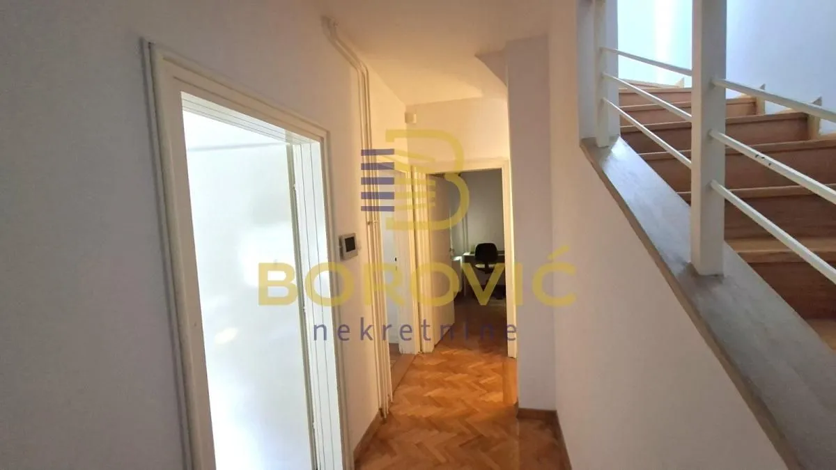 Rent, apartment, 220m², Savski Venac, Beograd